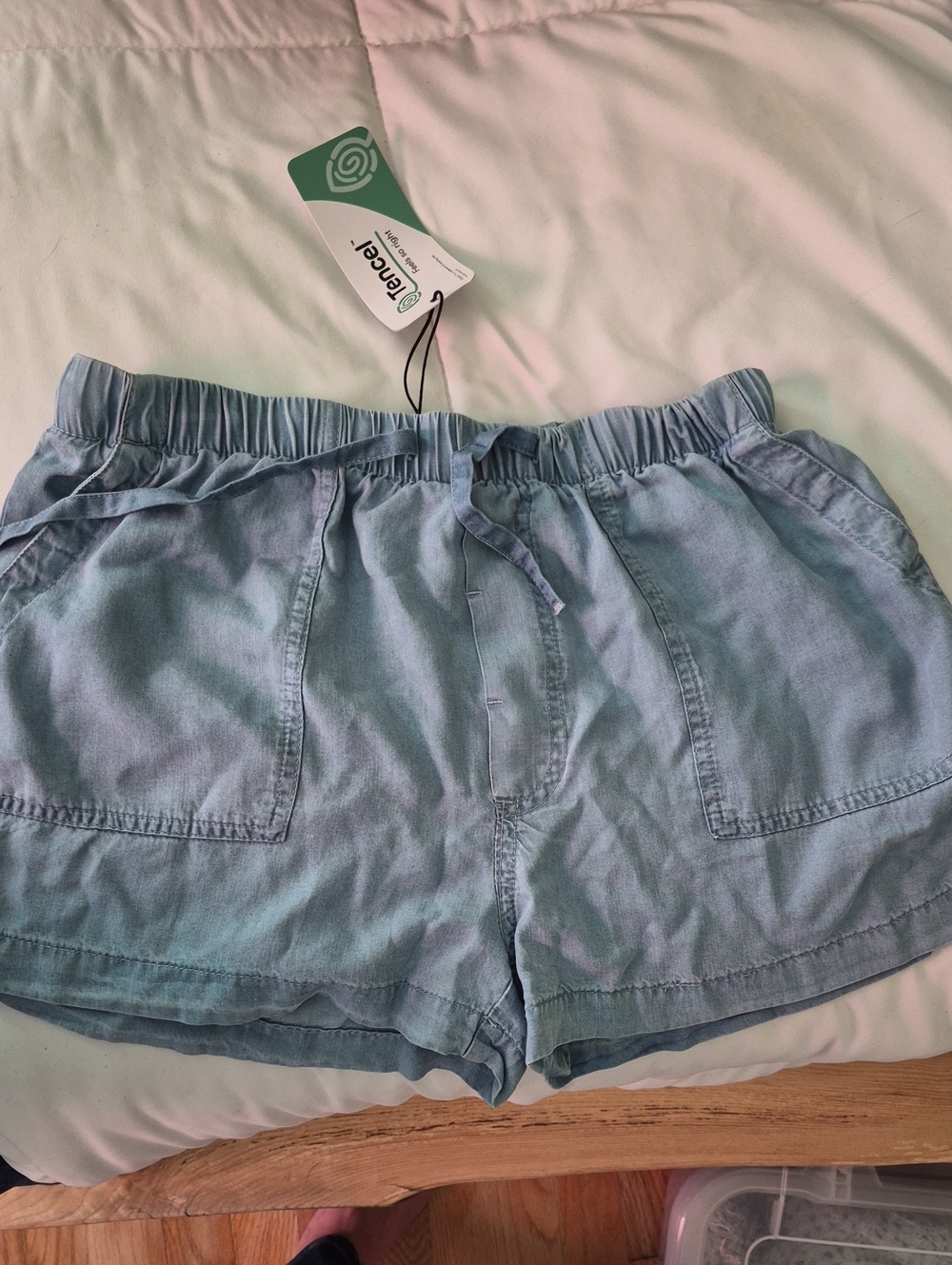 Love Tree Light Blue Women's Jean Shorts with Drawstring
